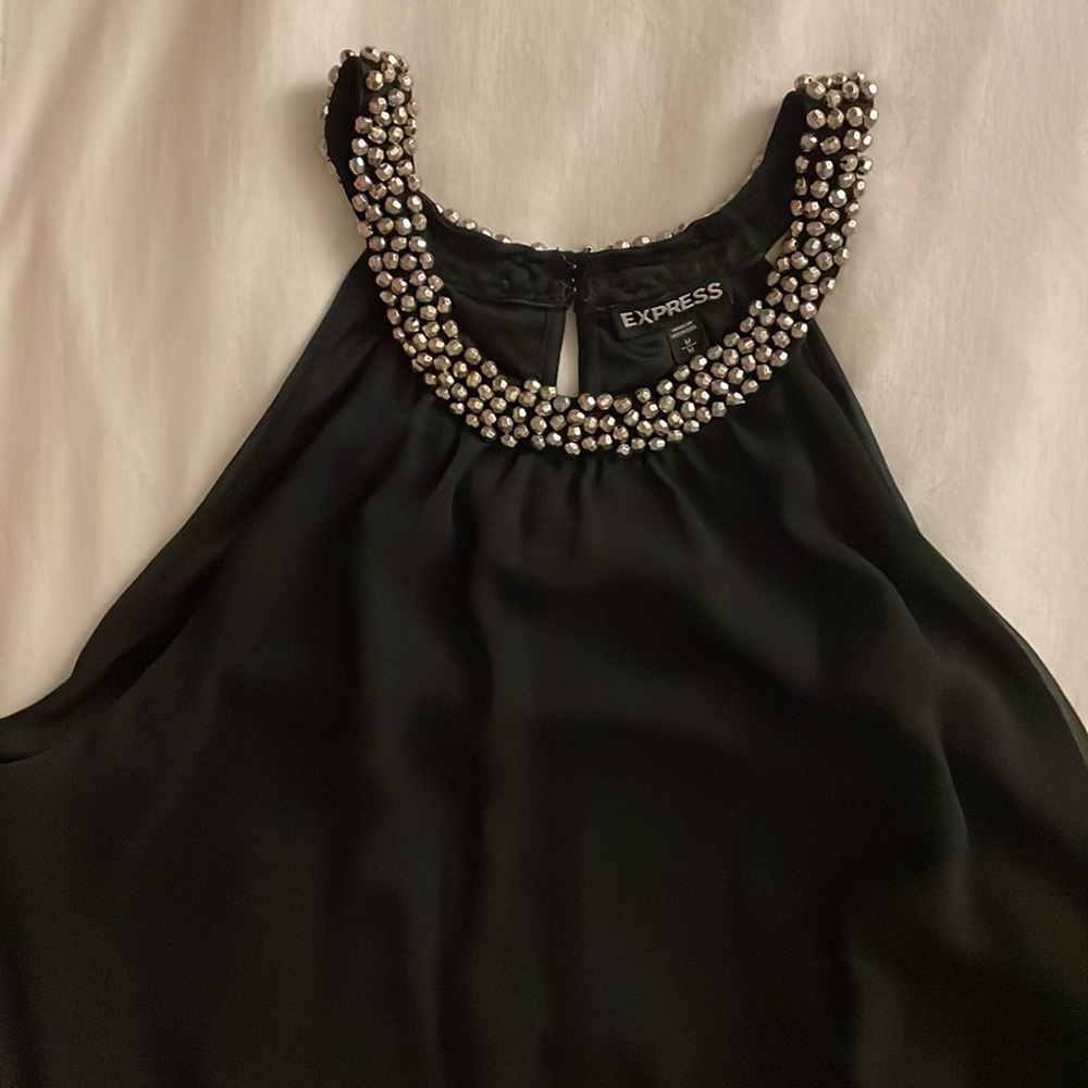 Express detailed tank black medium